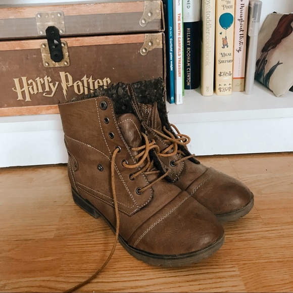 Moda Chics Shoes - brown boots | free shipping!